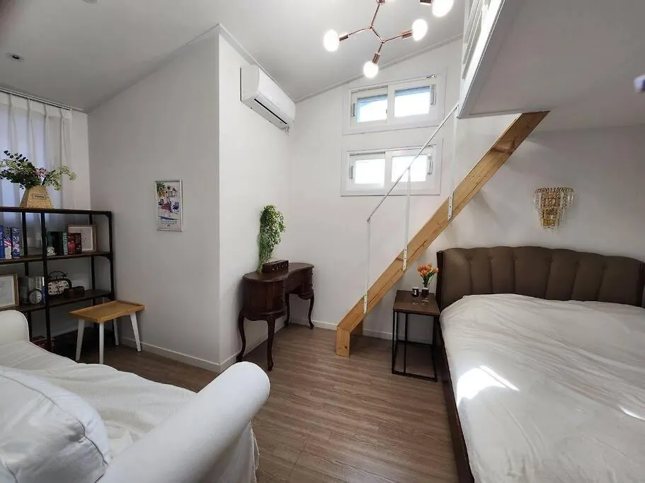 Seochon Secret Cave House Villa Seoul