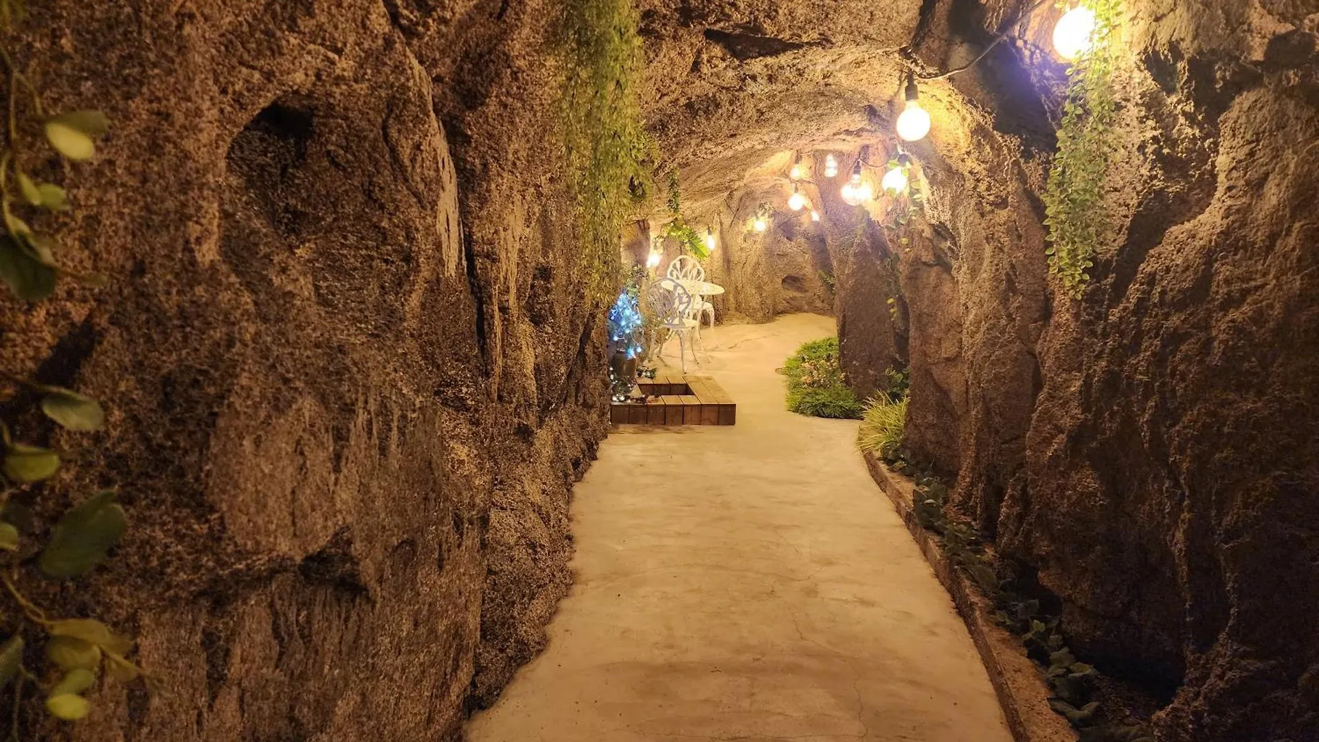 Seochon Secret Cave House Villa Seoul South Korea
